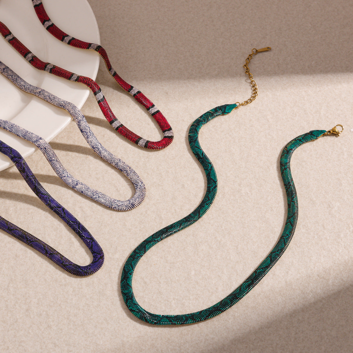 Stylish Metallic Faux Flat Snake Chain Choker