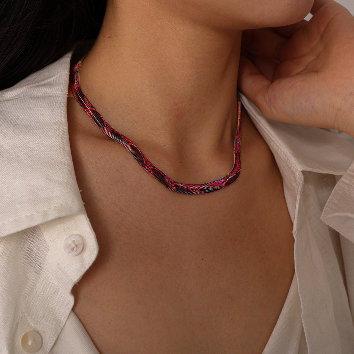Stylish Metallic Faux Flat Snake Chain Choker