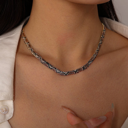 Stylish Metallic Faux Flat Snake Chain Choker